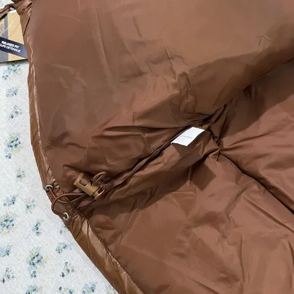 The North Face 1984 Short "Kendall Jenner Style" Glossy Down Jacket - Picture 11 of 11